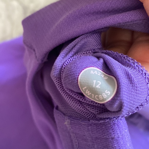 Lululemon tank - Picture 6 of 6